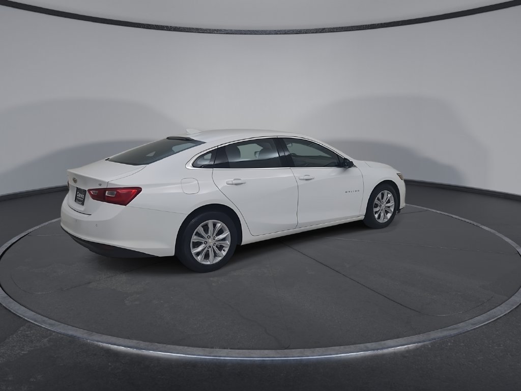 Used 2025 Chevrolet Malibu LT FWD image 17