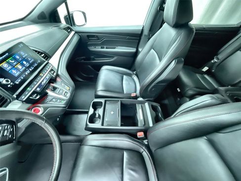 Certified 2025 Honda Odyssey Sport-L image 19