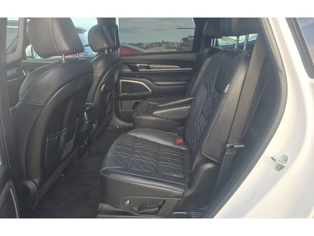 Used 2024 Kia Telluride EX X-Line AWD/4WD image 10