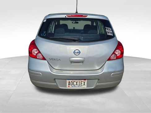 Used 2011 Nissan Versa 1.8 S FWD image 12