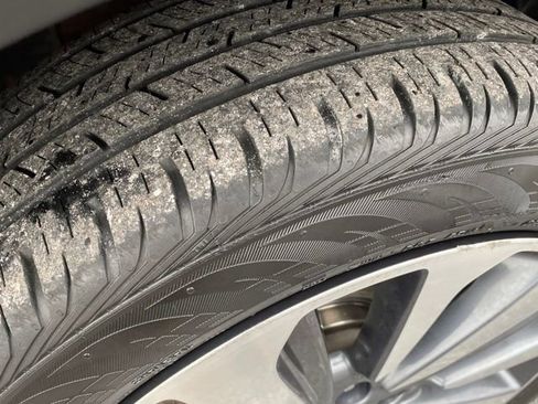 Certified 2022 Buick Encore Preferred w/ Safety Package image 21