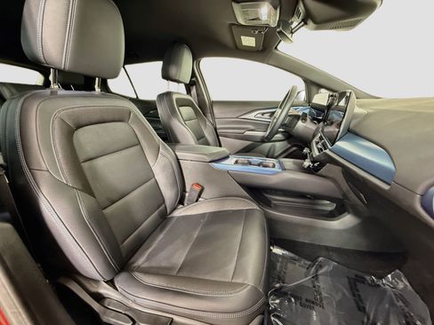 Used 2025 Chevrolet Equinox EV LT w/ Convenience Package FWD image 30