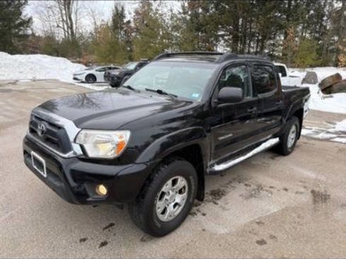 Used 2013 Toyota Tacoma 4x4 Double Cab image 1