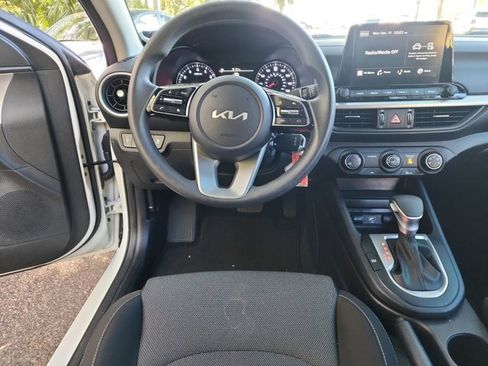 Used 2024 Kia Forte LXS image 10