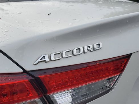 Used 2020 Honda Accord LX image 8