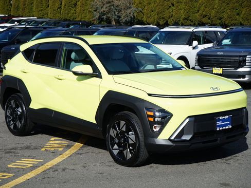 Certified 2024 Hyundai Kona SEL w/ Convenience Package image 3