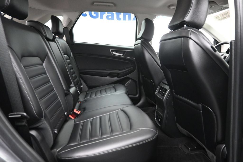 Used 2024 Ford Edge SEL w/ Convenience Package AWD/4WD image 10