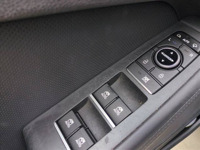 Used 2016 Hyundai Genesis 3.8 w/ Option Group 04 RWD image 12