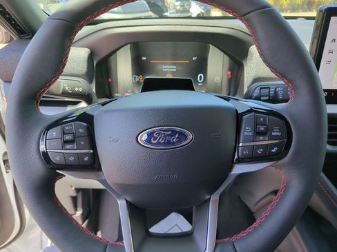 New 2026 Ford Explorer ST-Line w/ ST-Line Street Pack AWD/4WD image 24