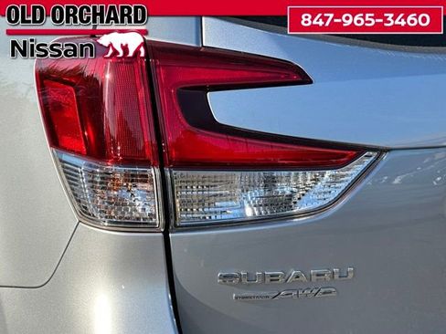 Used 2023 Subaru Forester Touring image 6