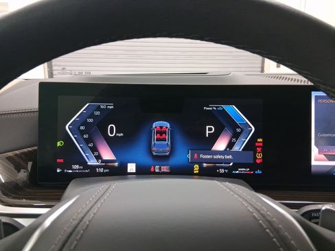 Used 2025 BMW X7 xDrive40i w/ Premium Package image 17