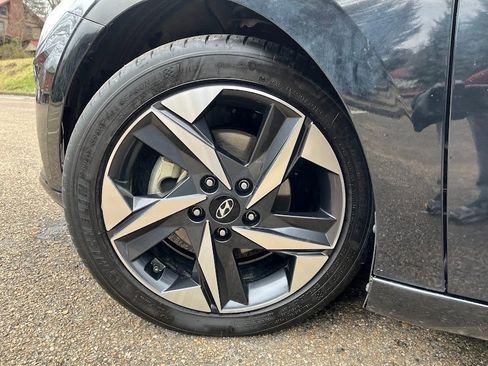 Used 2023 Hyundai Elantra SEL w/ Convenience Package image 46