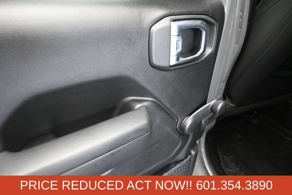 Used 2022 Jeep Wrangler Unlimited Sport AWD/4WD image 15