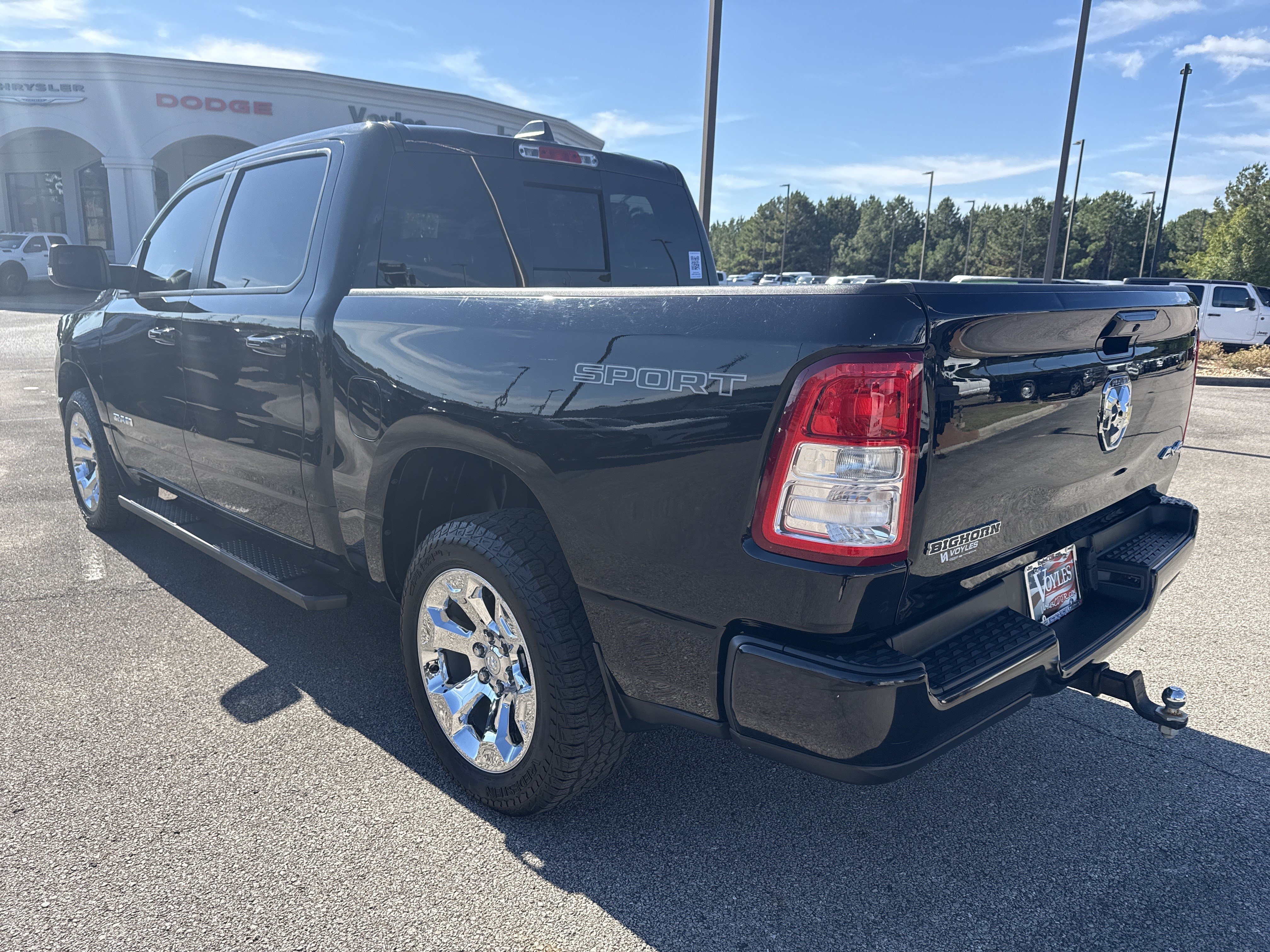 Used 2022 RAM 1500 Big Horn AWD/4WD image 5