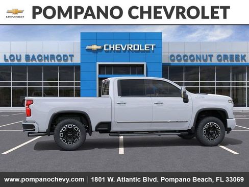 New 2026 Chevrolet Silverado 2500 High Country w/ High Country Premium Package AWD/4WD image 5
