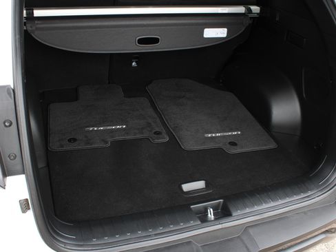 Used 2024 Hyundai Tucson Limited image 8