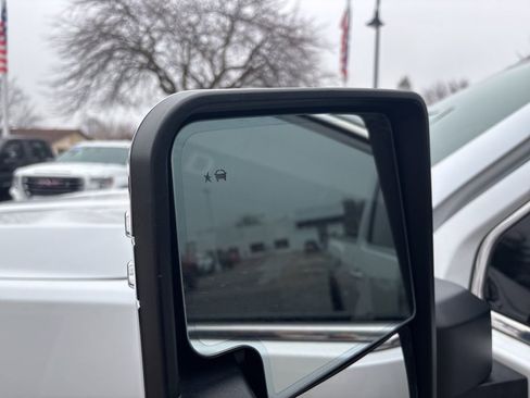 Used 2023 GMC Sierra 3500 Denali w/ Denali Ultimate Package image 16