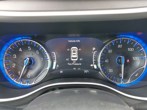 New 2026 Chrysler Pacifica Select image 21