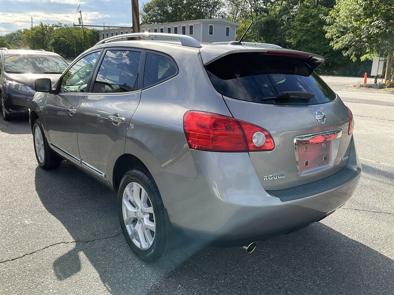 Used 2011 Nissan Rogue SV w/ SL Pkg AWD/4WD image 7