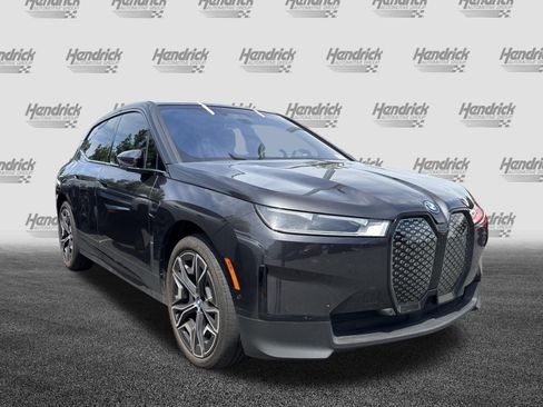 Certified 2024 BMW iX xDrive50 w/ Premium Package AWD/4WD image 2