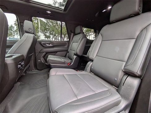 Used 2021 Chevrolet Tahoe Z71 w/ Luxury Package image 14