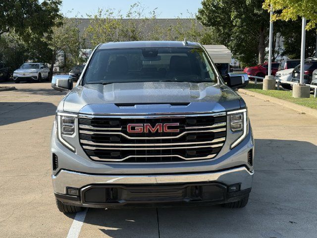 Used 2025 GMC Sierra 1500 SLT AWD/4WD image 7