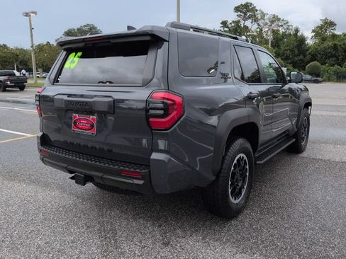 Certified 2025 Toyota 4Runner TRD Off-Road Premium AWD/4WD image 4