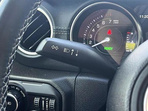 Used 2021 Jeep Wrangler Unlimited Sahara AWD/4WD image 19