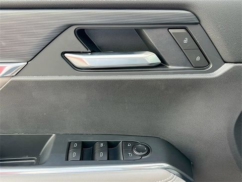 New 2026 GMC Acadia Elevation image 13