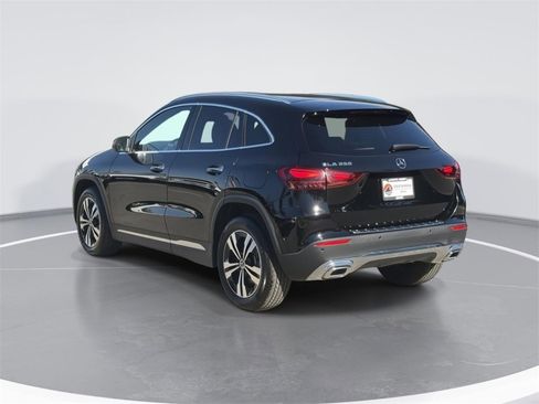Used 2025 Mercedes-Benz GLA 250 image 5
