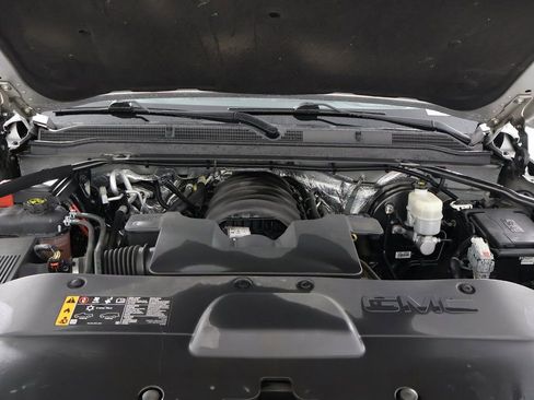 Used 2017 GMC Yukon XL SLT w/ Open Road Package image 16