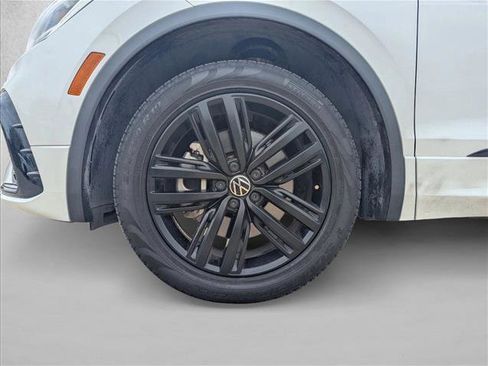 Used 2022 Volkswagen Tiguan SE R-Line FWD image 22