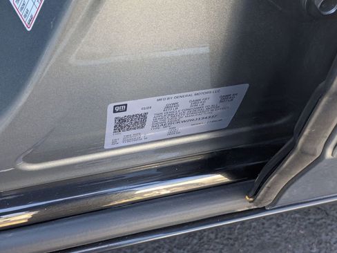 Used 2024 Buick Enclave Premium image 35