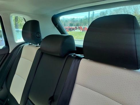Used 2017 Volkswagen Tiguan Wolfsburg Edition image 13