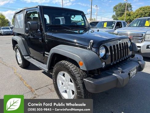Used 2018 Jeep Wrangler Sport AWD/4WD image 3