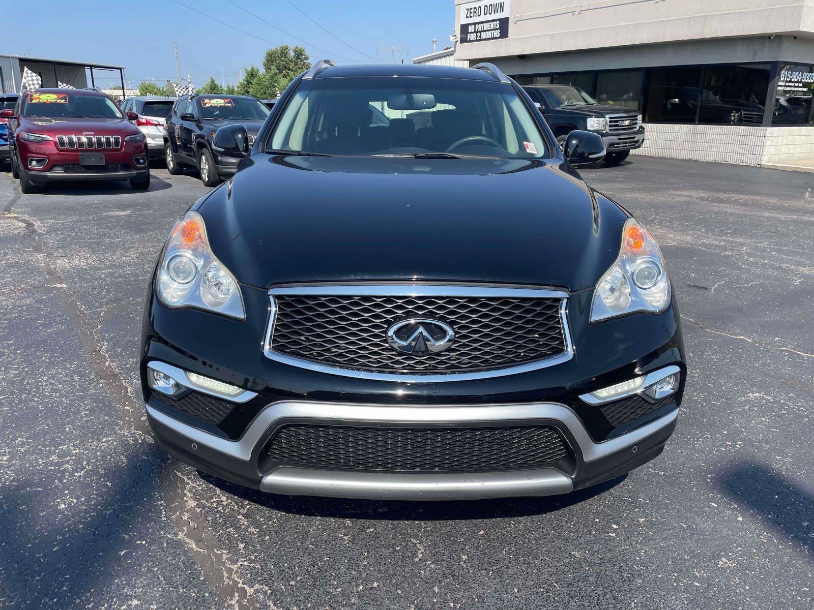 Used 2017 INFINITI QX50 2WD w/ Deluxe Touring Package image 2