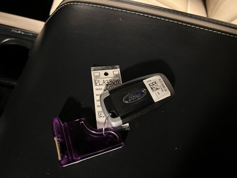 Used 2023 Ford Expedition Platinum image 42