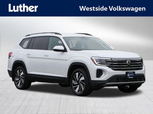Certified 2026 Volkswagen Atlas SE AWD/4WD image 1