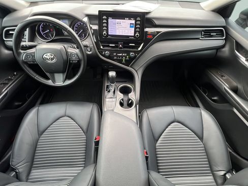 Used 2023 Toyota Camry SE w/ Convenience Package FWD image 10