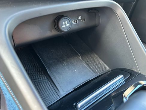 Used 2023 Volvo C40 P8 Recharge Plus image 26