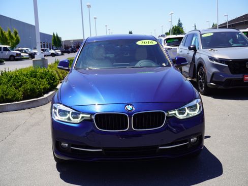 Used 2016 BMW 340i Sedan RWD image 6