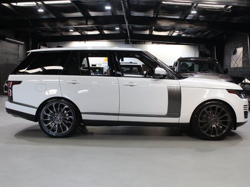 Used 2022 Land Rover Range Rover P525 Westminster Edition AWD/4WD image 18
