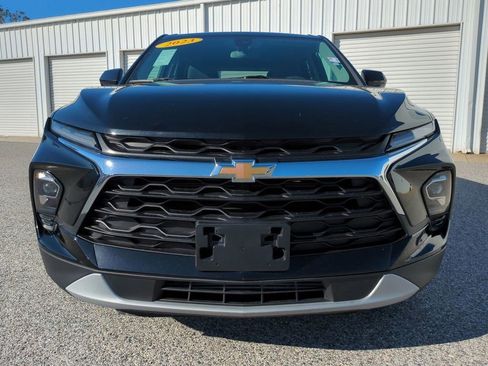 Used 2023 Chevrolet Blazer LT image 9