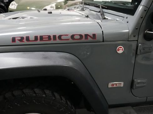 Used 2013 Jeep Wrangler Unlimited Rubicon AWD/4WD image 11