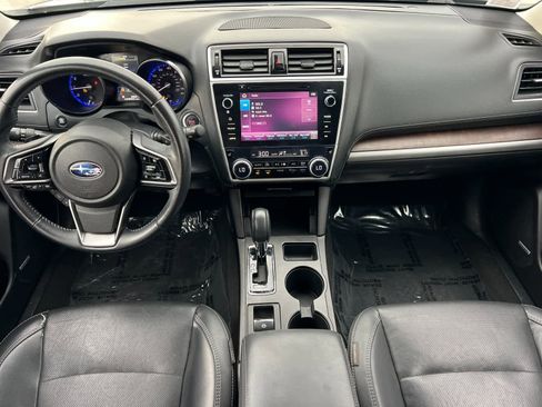 Used 2019 Subaru Outback 2.5i Limited w/ Popular Package #2 image 3
