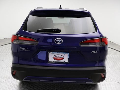 Certified 2025 Toyota Corolla Cross XLE image 10