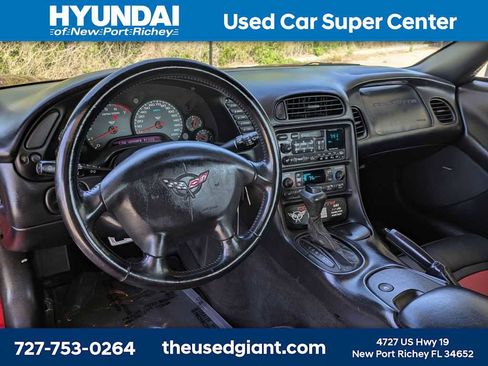 Used 1998 Chevrolet Corvette Coupe w/ Roof Pkg image 18