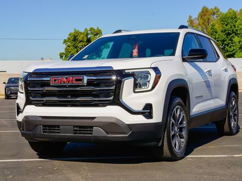 New 2026 GMC Terrain Elevation w/ Elevation Premium Package AWD/4WD image 2