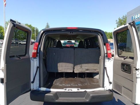Used 2017 Chevrolet Express 2500 LS RWD image 26
