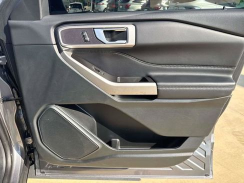 Used 2023 Ford Explorer XLT w/ Equipment Group 202A image 18